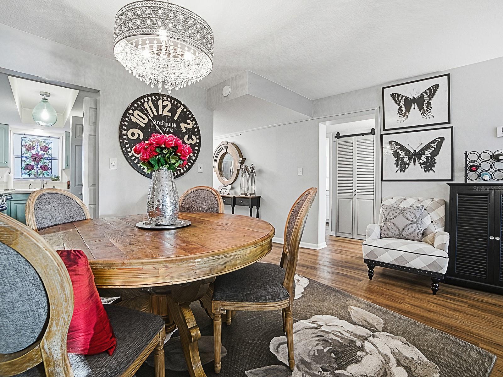 MOUNT DORA VILLA DORA CONDO UNIT 01 - Residential