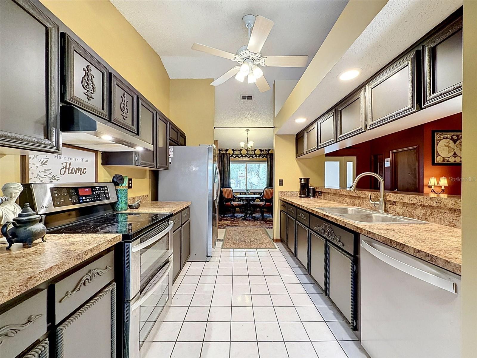RIDGE MANOR ESTATE - Residential