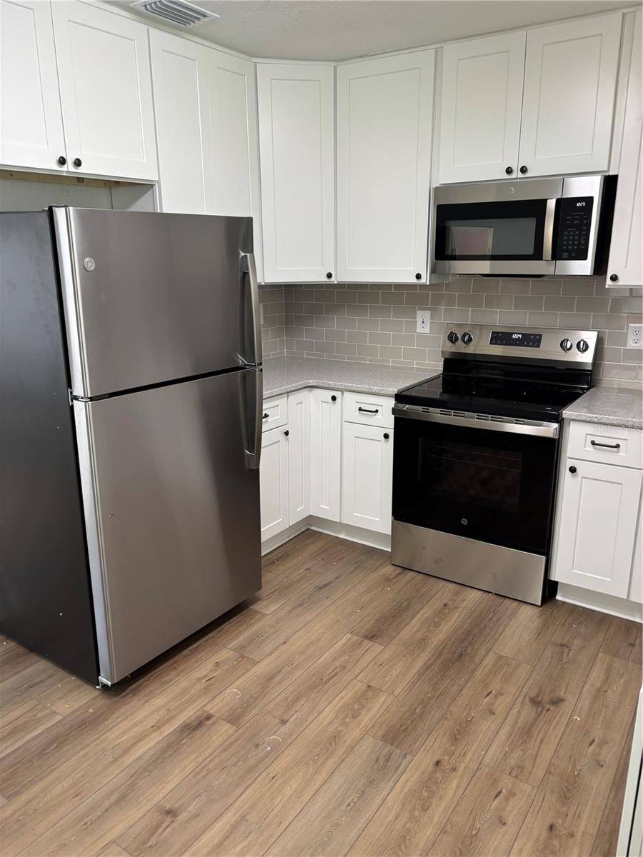 2716 HARDIN COMBEE ROAD