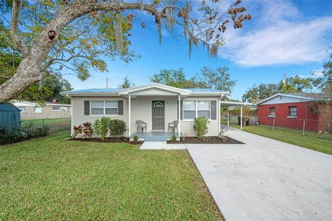 Photo of 2716 Hardin Combee Road, Lakeland, FL 33801 (MLS # L4957867)