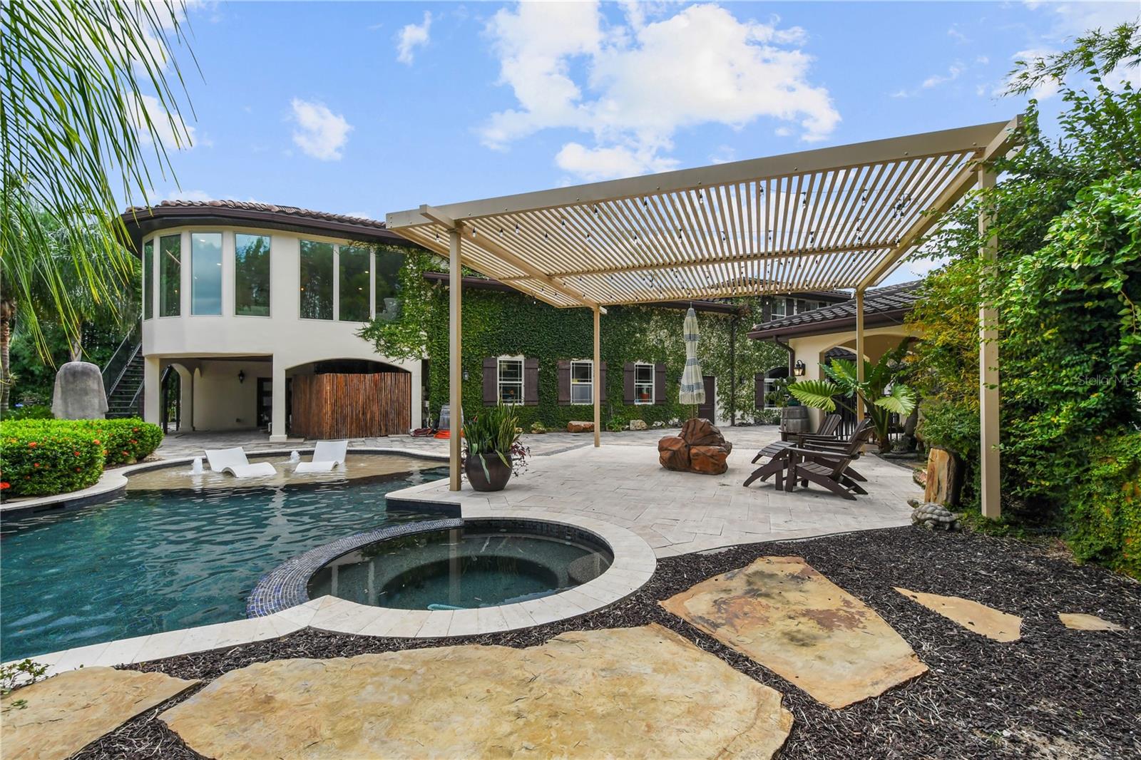 CHICKASAW TRAIL ESTATES 51 100 - Residential