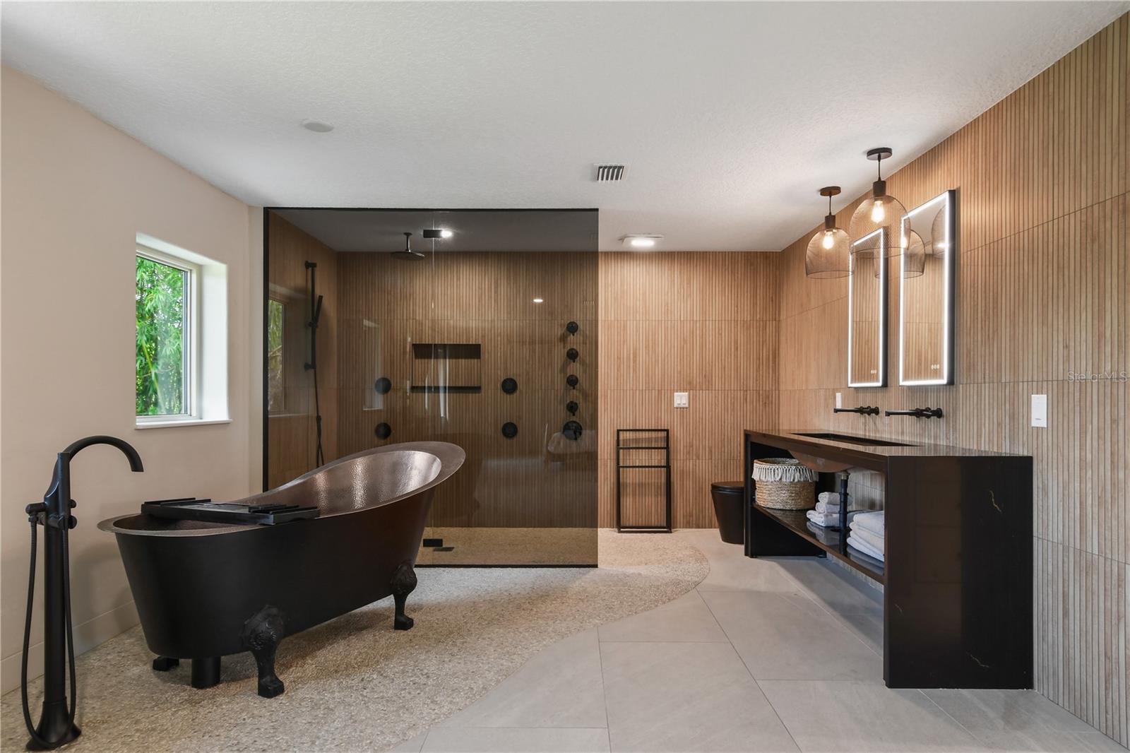 CHICKASAW TRAIL ESTATES 51 100 - Residential