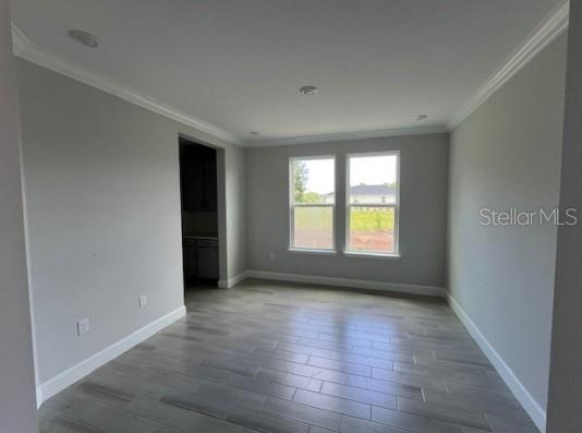 18 ARMOYAN DRIVE