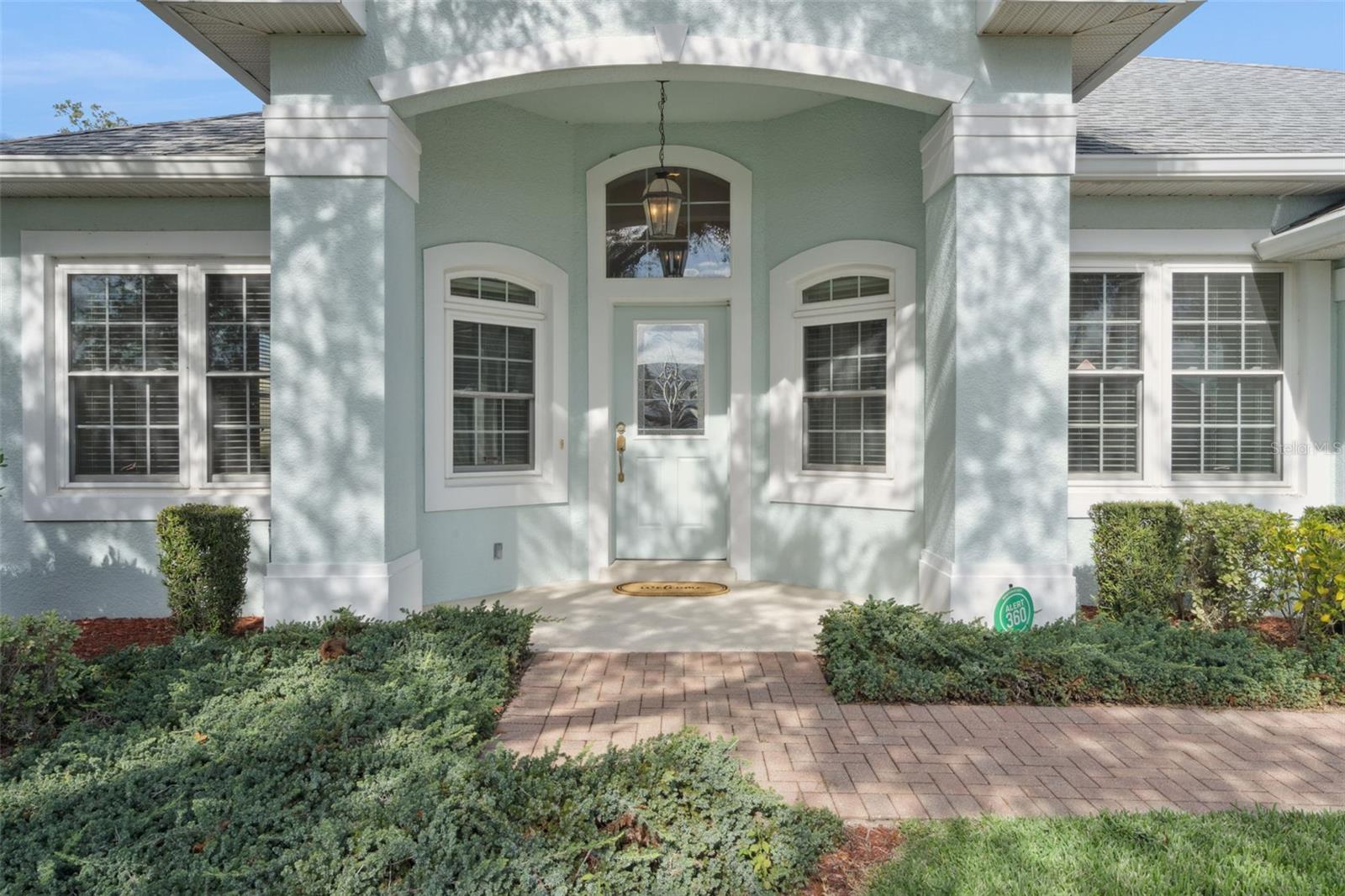 TRADITIONS PH 01 - Residential