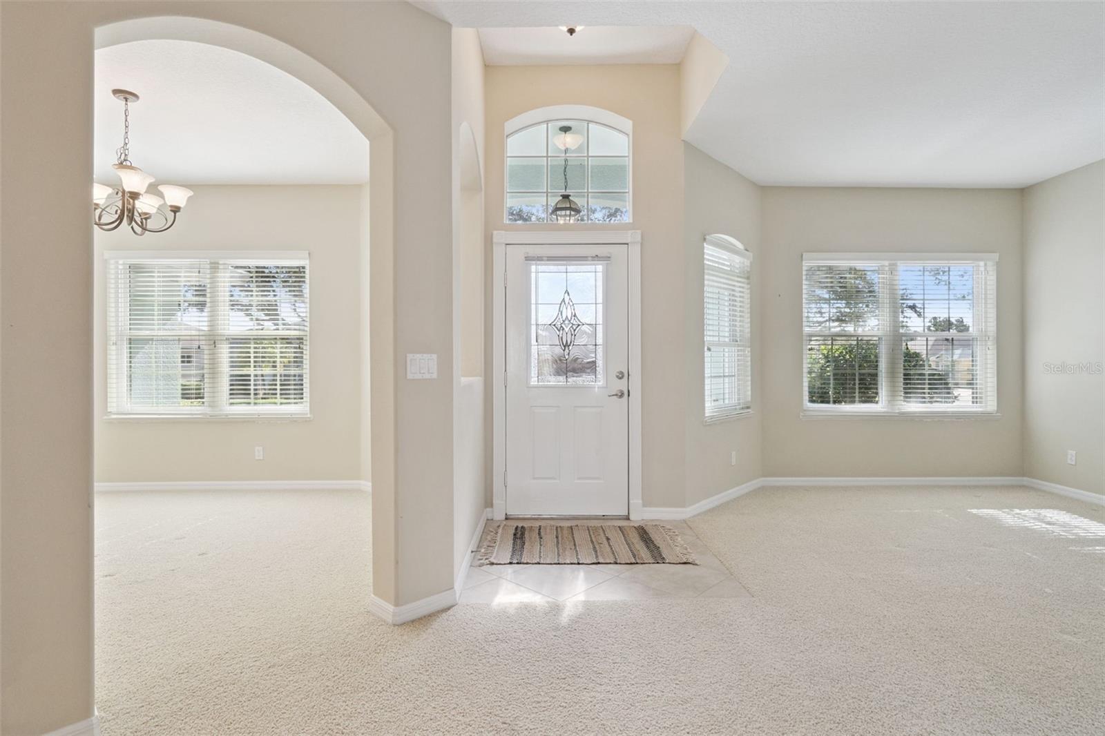 TRADITIONS PH 01 - Residential