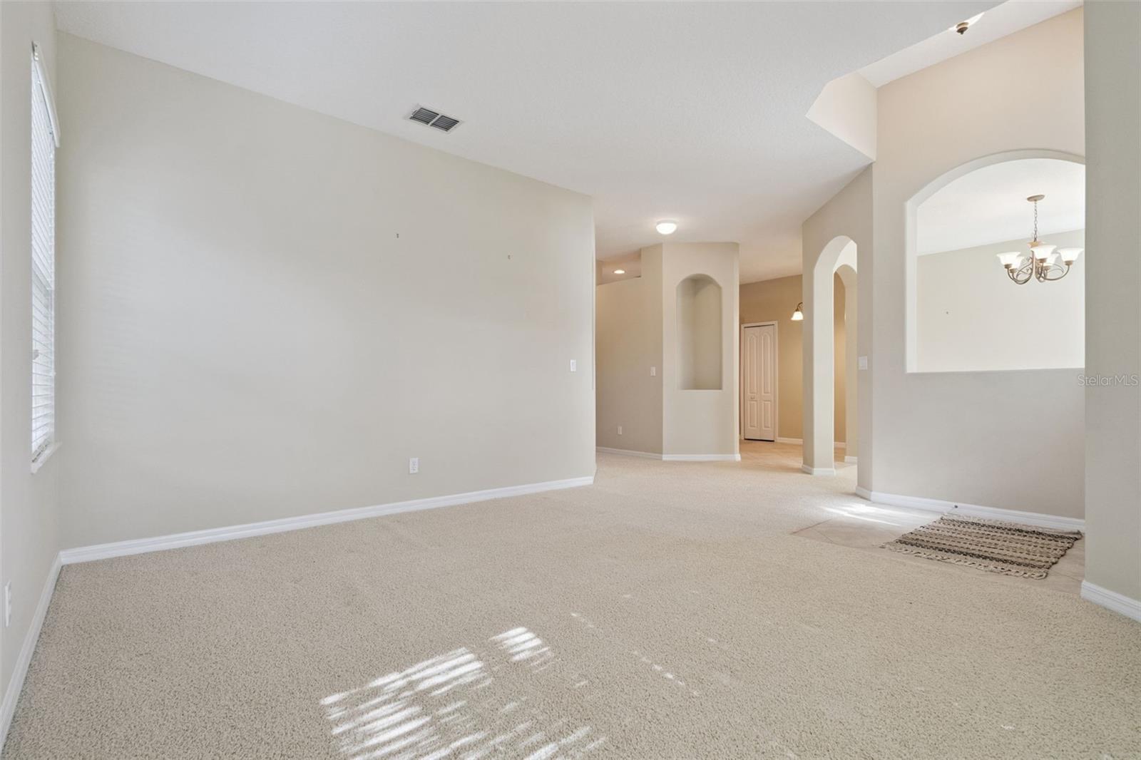 TRADITIONS PH 01 - Residential