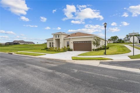 A home in AUBURNDALE