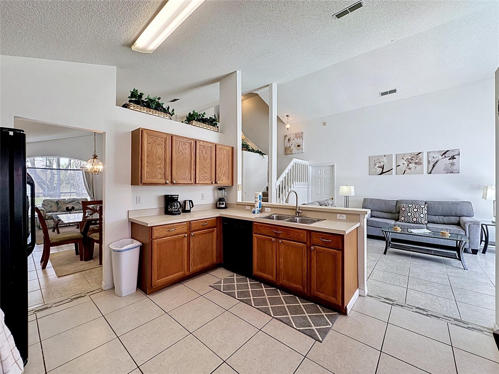 CARIBBEAN COVE - Residential