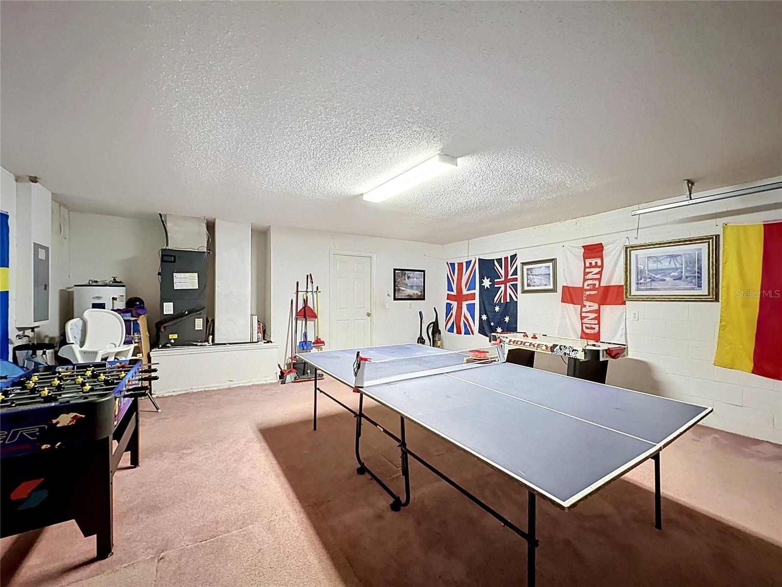 CARIBBEAN COVE - Residential