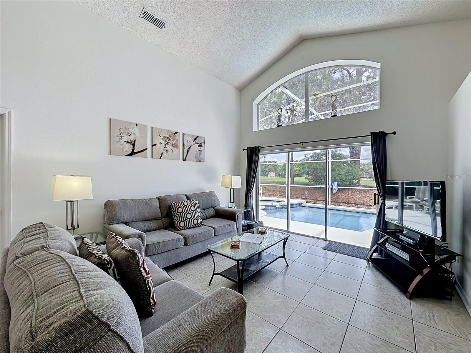 CARIBBEAN COVE - Residential