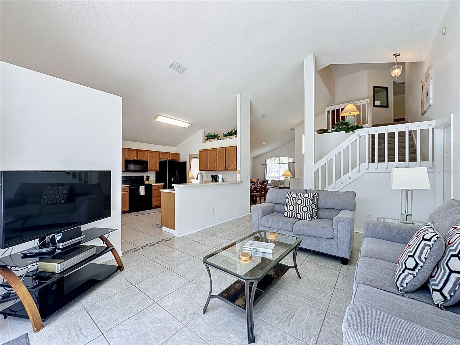 CARIBBEAN COVE - Residential
