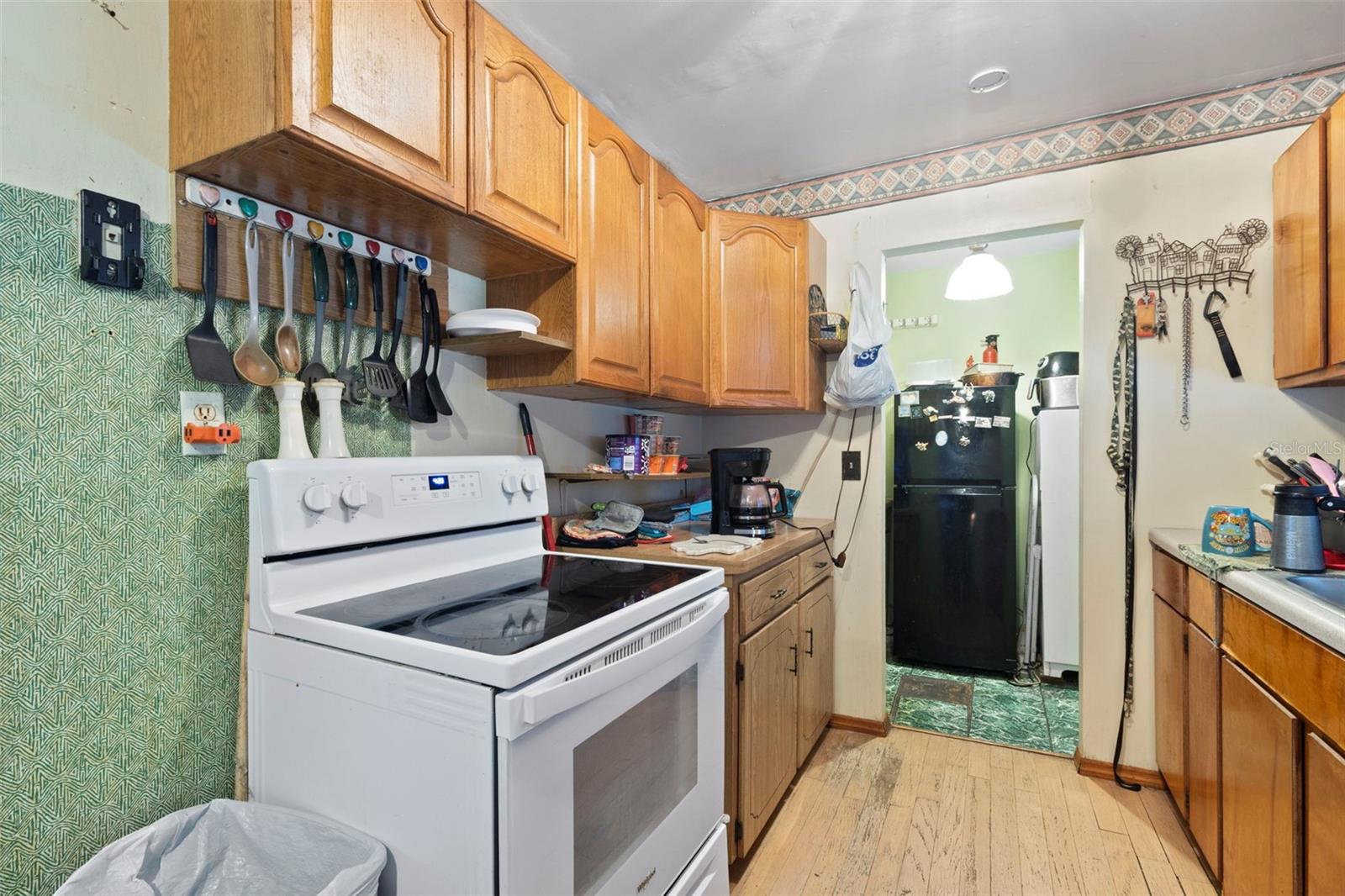 8539 SW OPOSSUM TRAIL