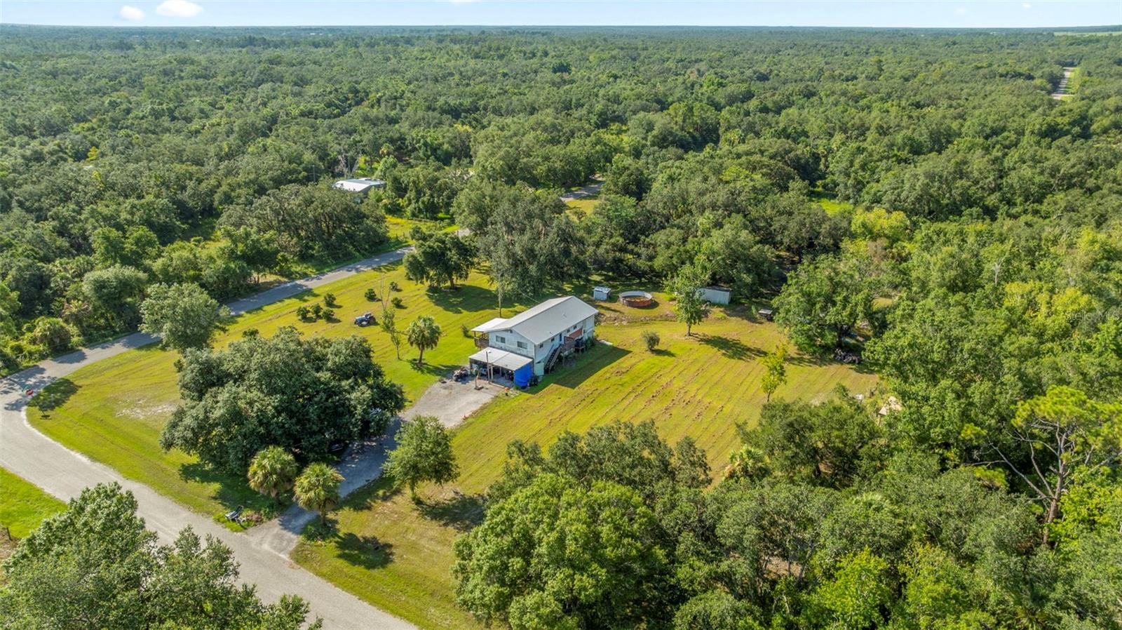 8539 SW OPOSSUM TRAIL
