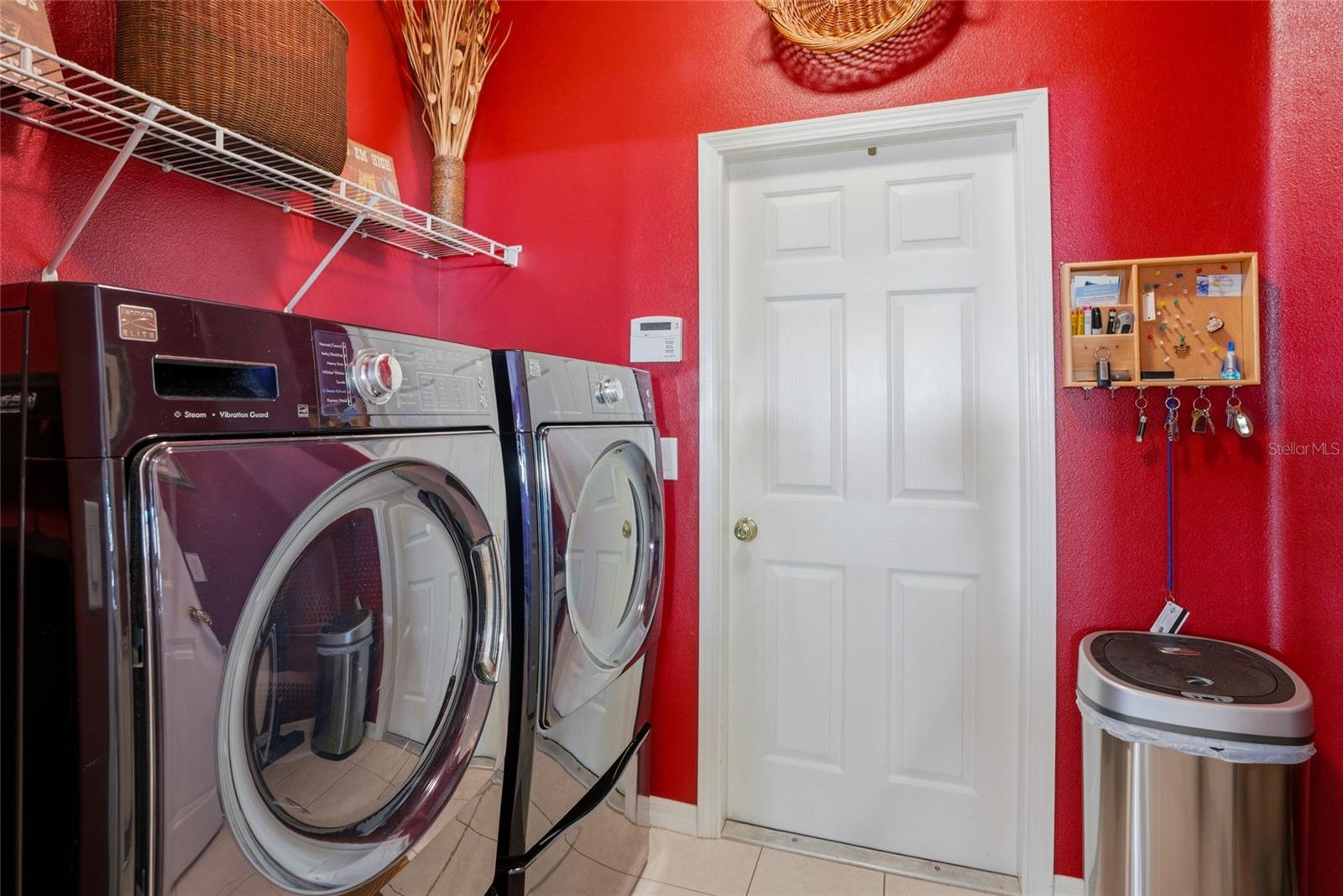 STERLING HILL - Residential