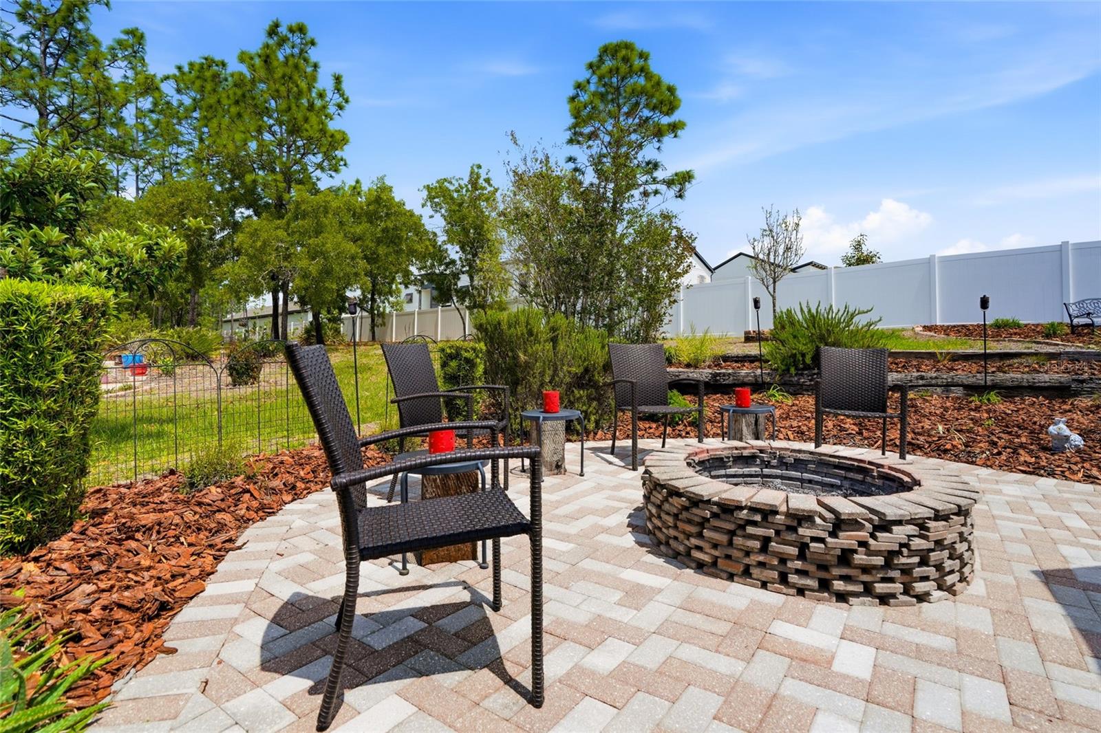 STERLING HILL - Residential