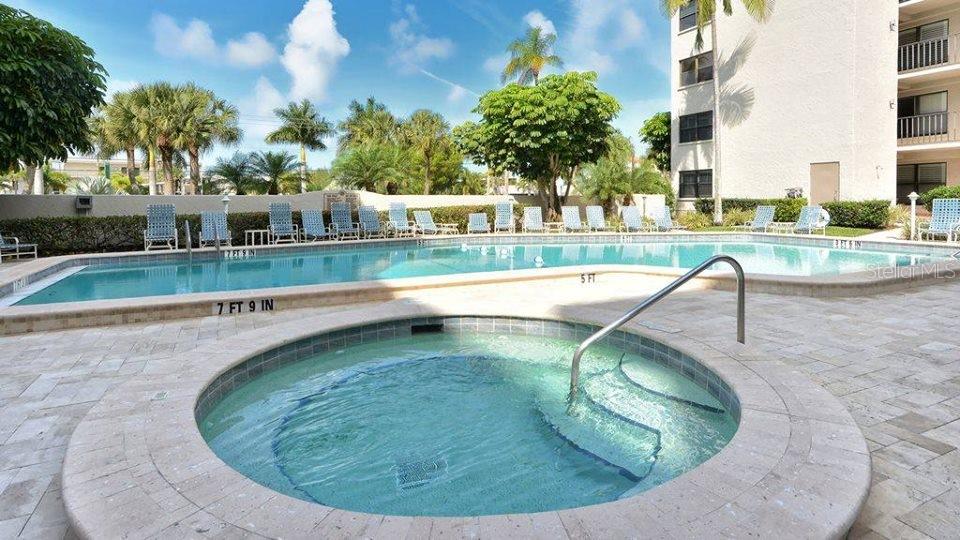 LIDO TOWERS - Residential