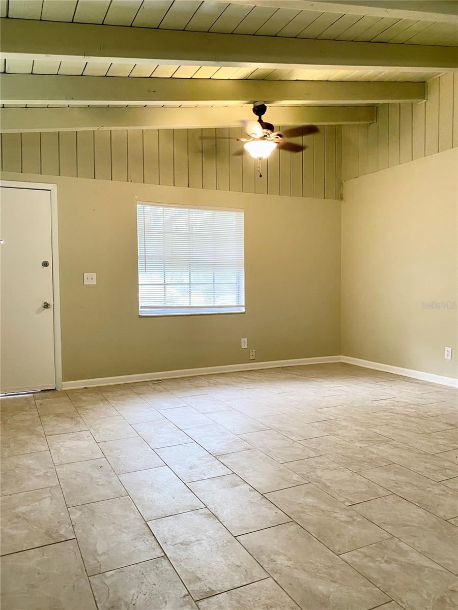 FLOWERS & STUART OAK GROVE S - Residential Income