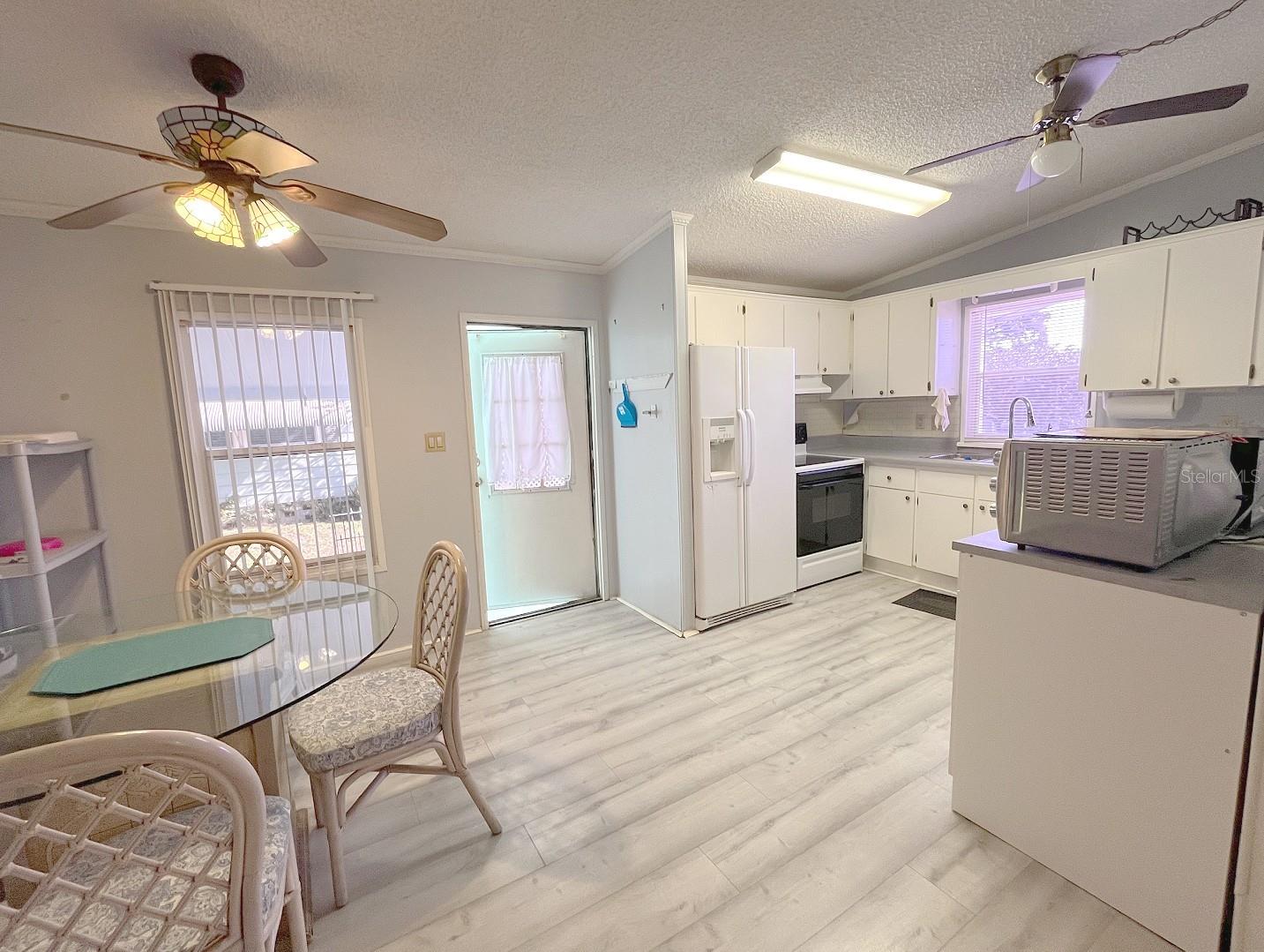 TIMBER LAKE ESTATES - Residential