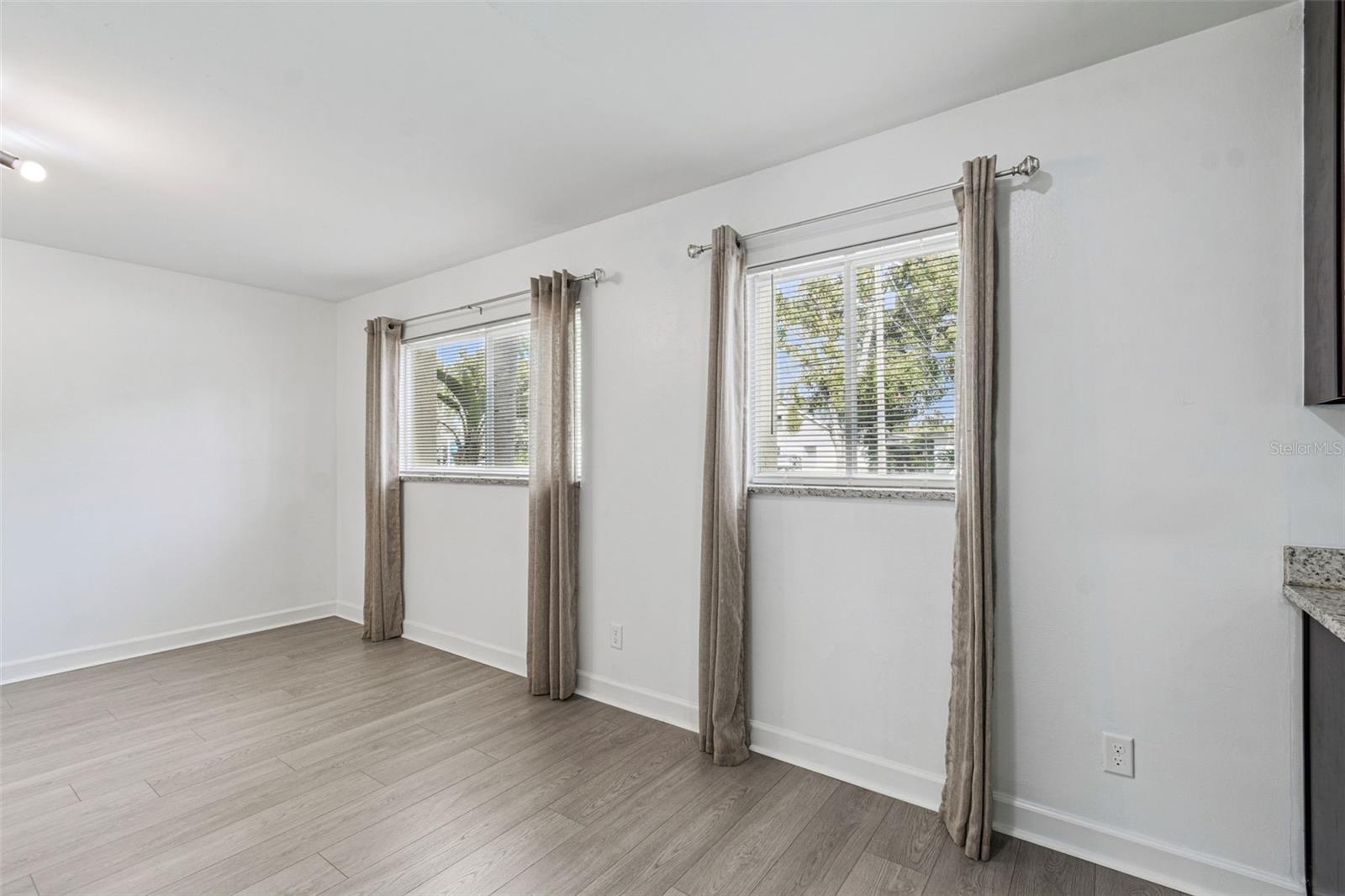 PALMA CEIA GARDENS CONDO - Residential