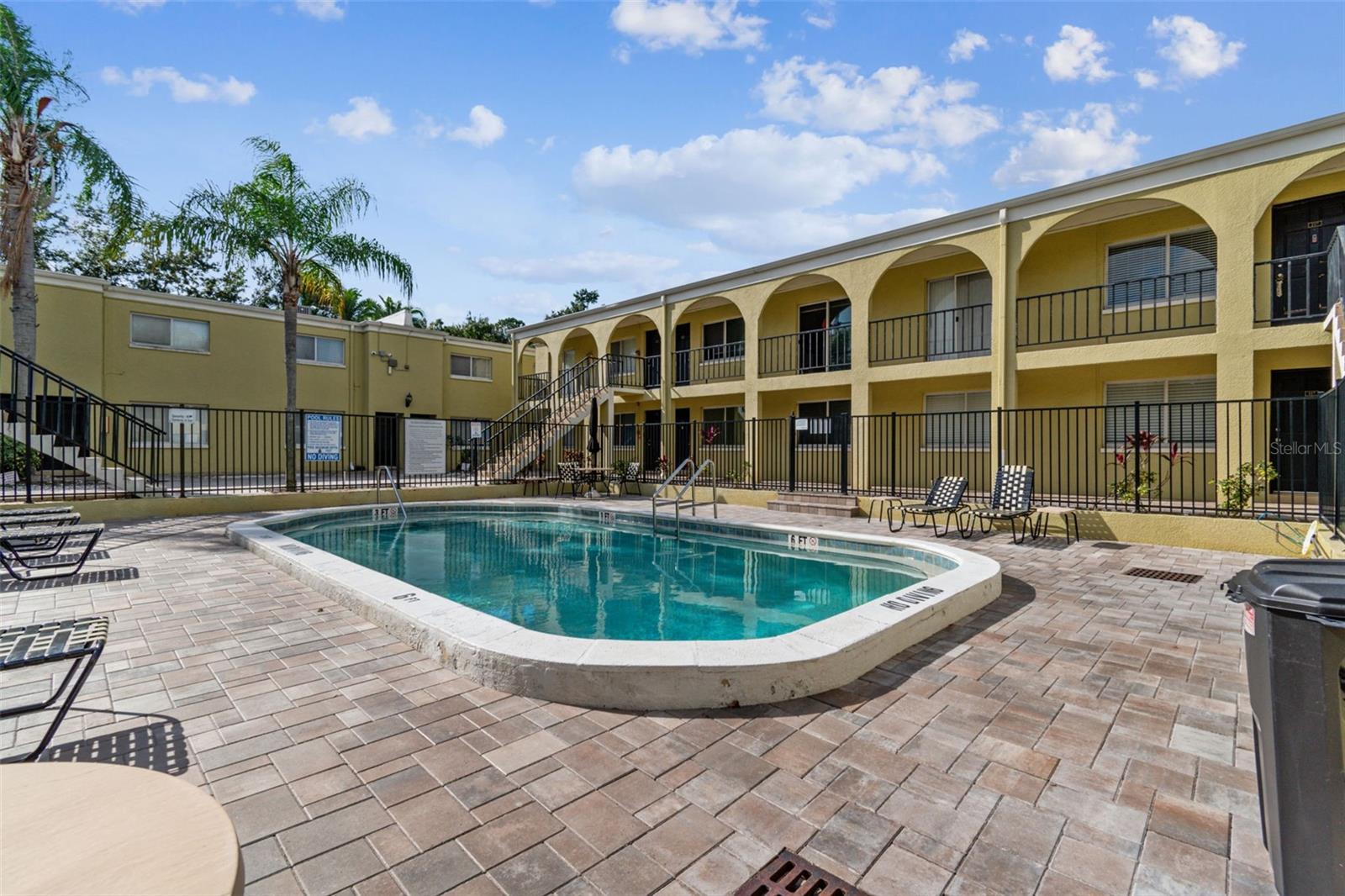 PALMA CEIA GARDENS CONDO - Residential