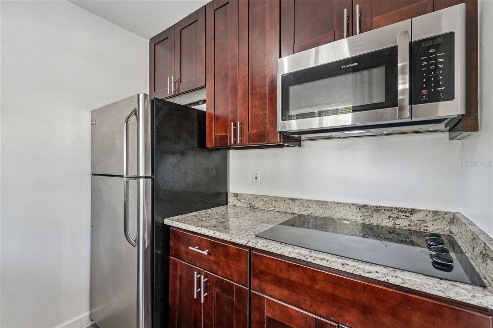 PALMA CEIA GARDENS CONDO - Residential