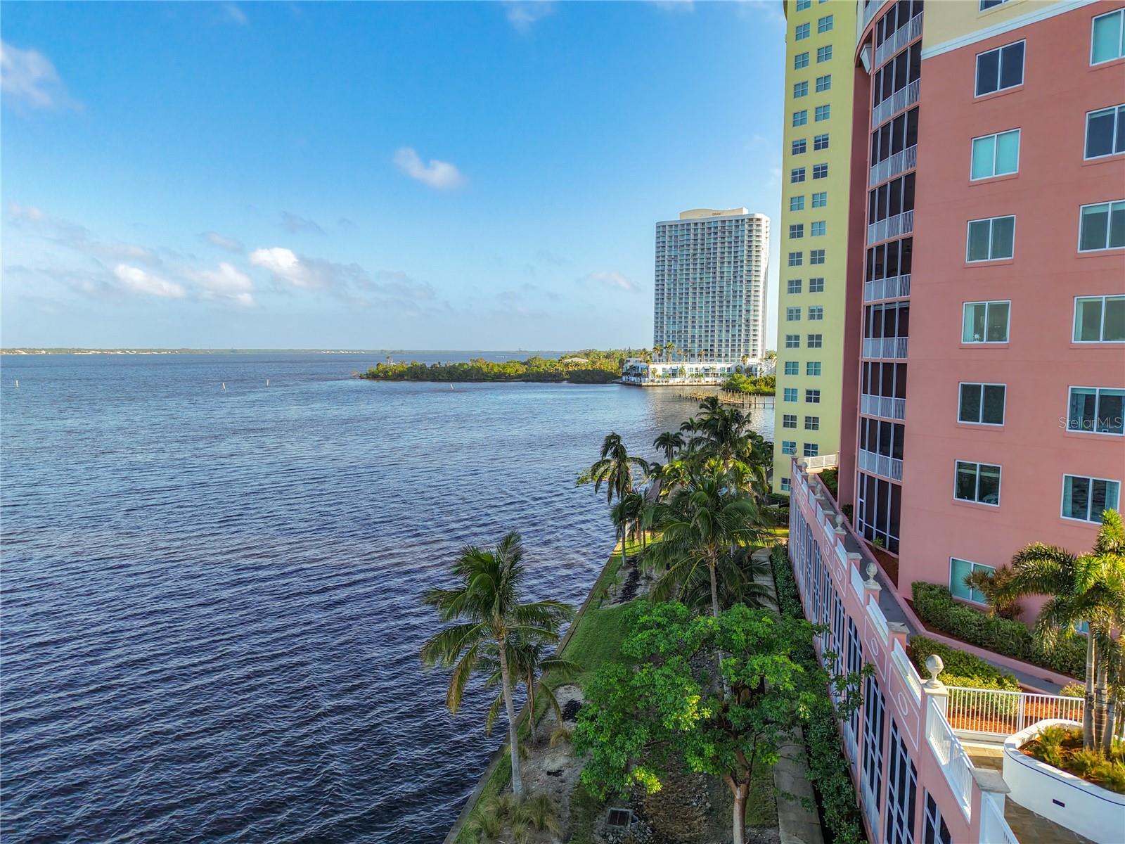 ST TROPEZ - Residential