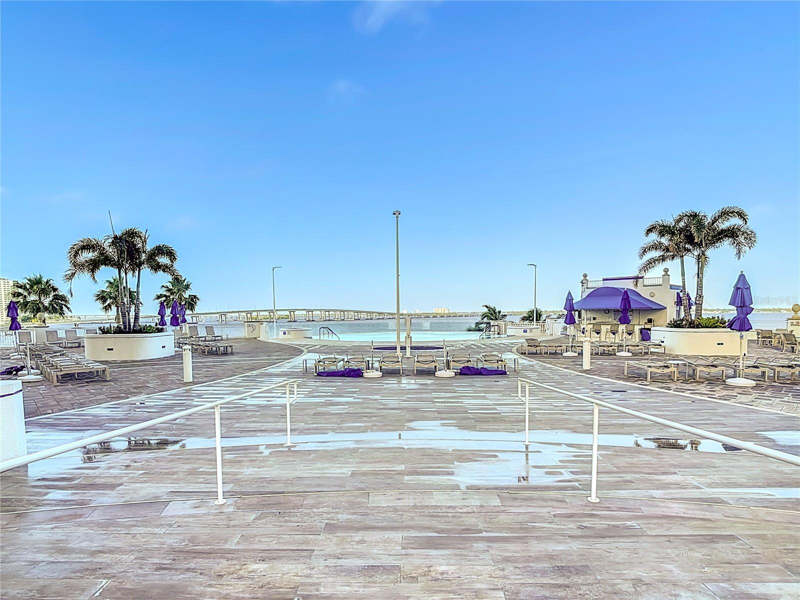 ST TROPEZ - Residential