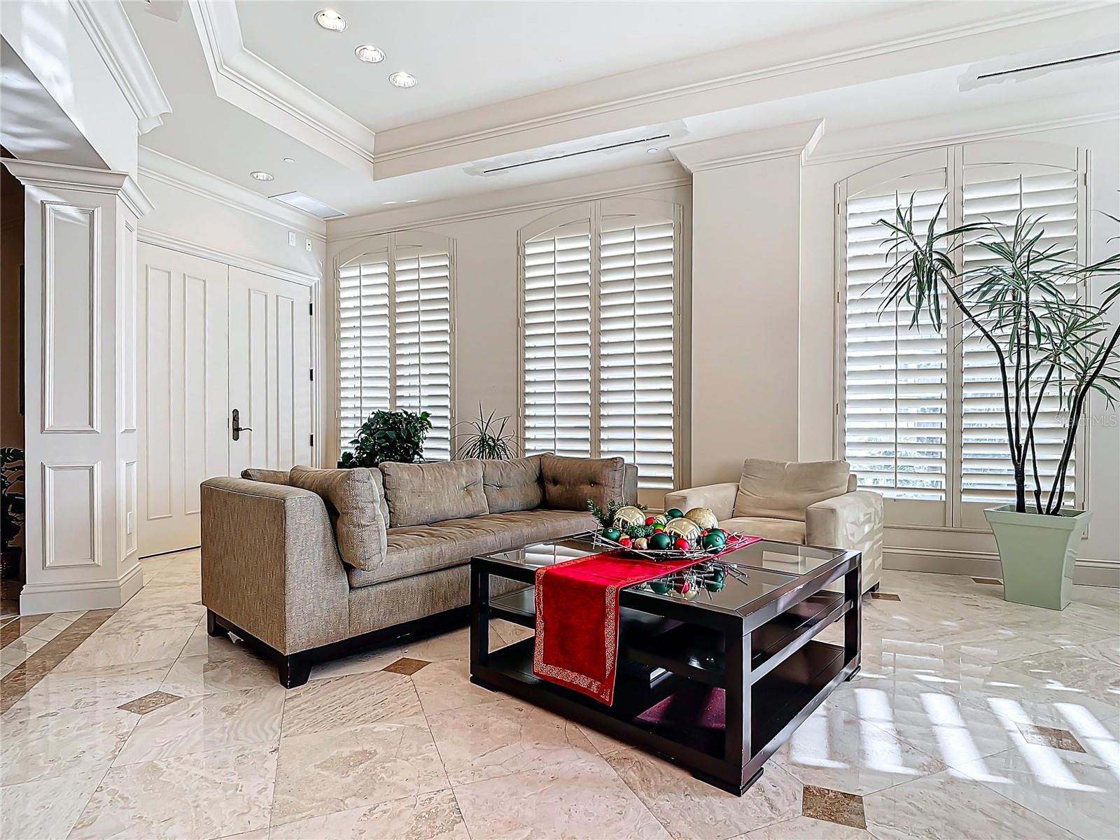 ST TROPEZ - Residential