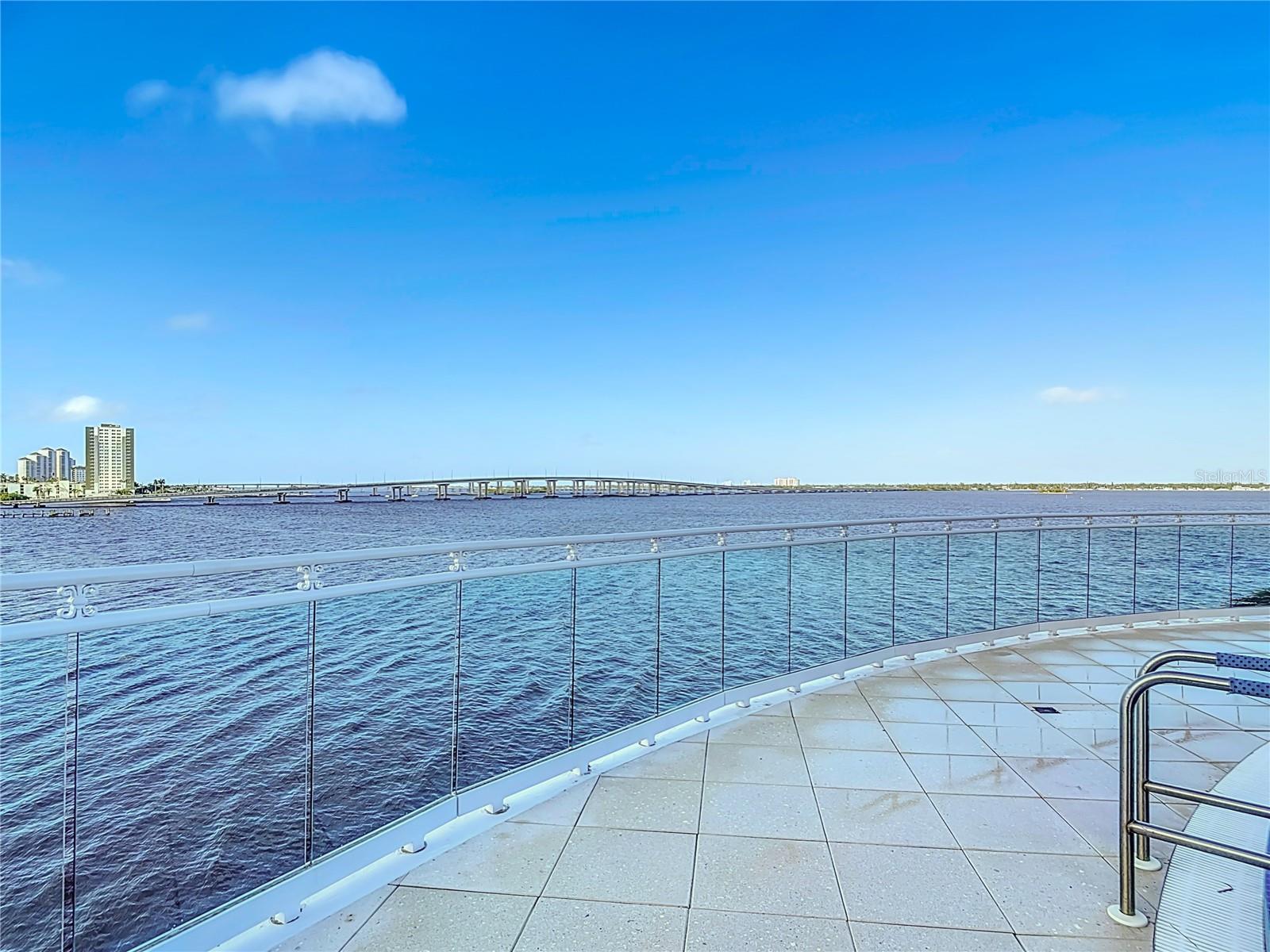 ST TROPEZ - Residential