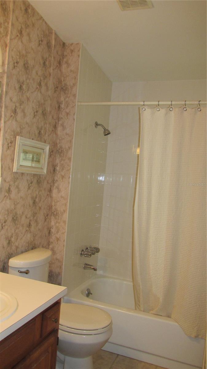 SWEETWATER GOLF & TENNIS CLUB ADD 01 - Residential