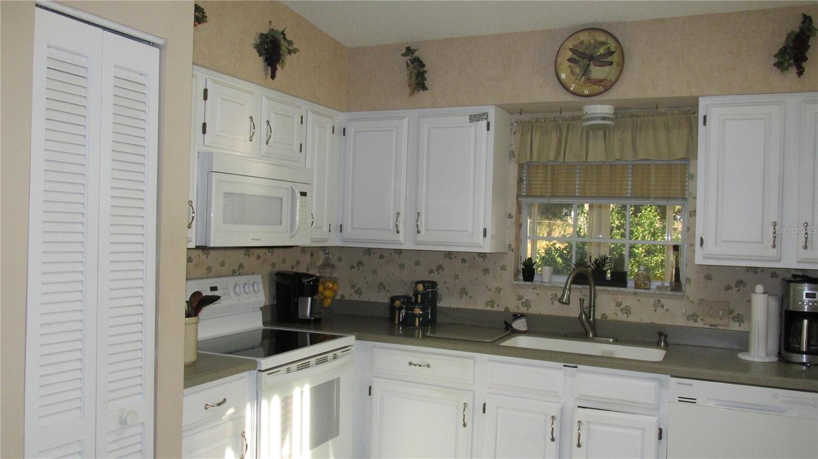 SWEETWATER GOLF & TENNIS CLUB ADD 01 - Residential