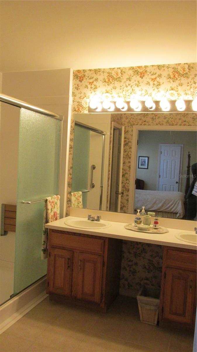 SWEETWATER GOLF & TENNIS CLUB ADD 01 - Residential