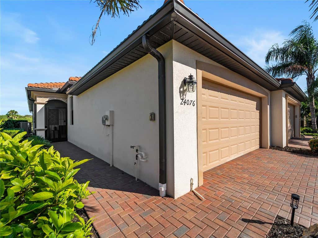 Photo of 24076 Canterwood Way, Venice, FL 34293 (MLS # N6145393)