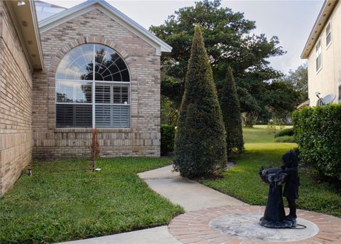 A home in LAKE MARY