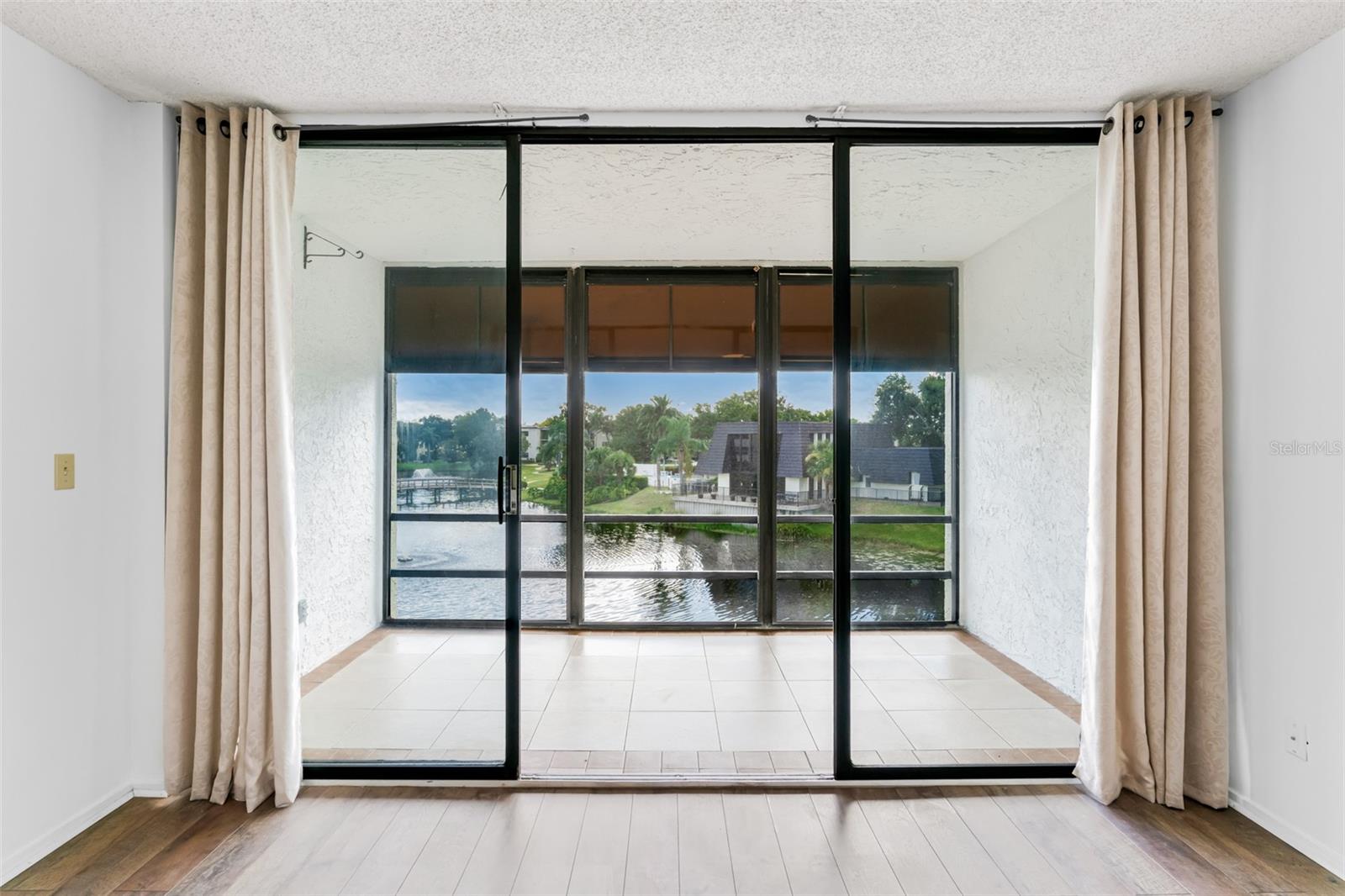 LAKEVIEW OF LARGO II CONDO - Residential