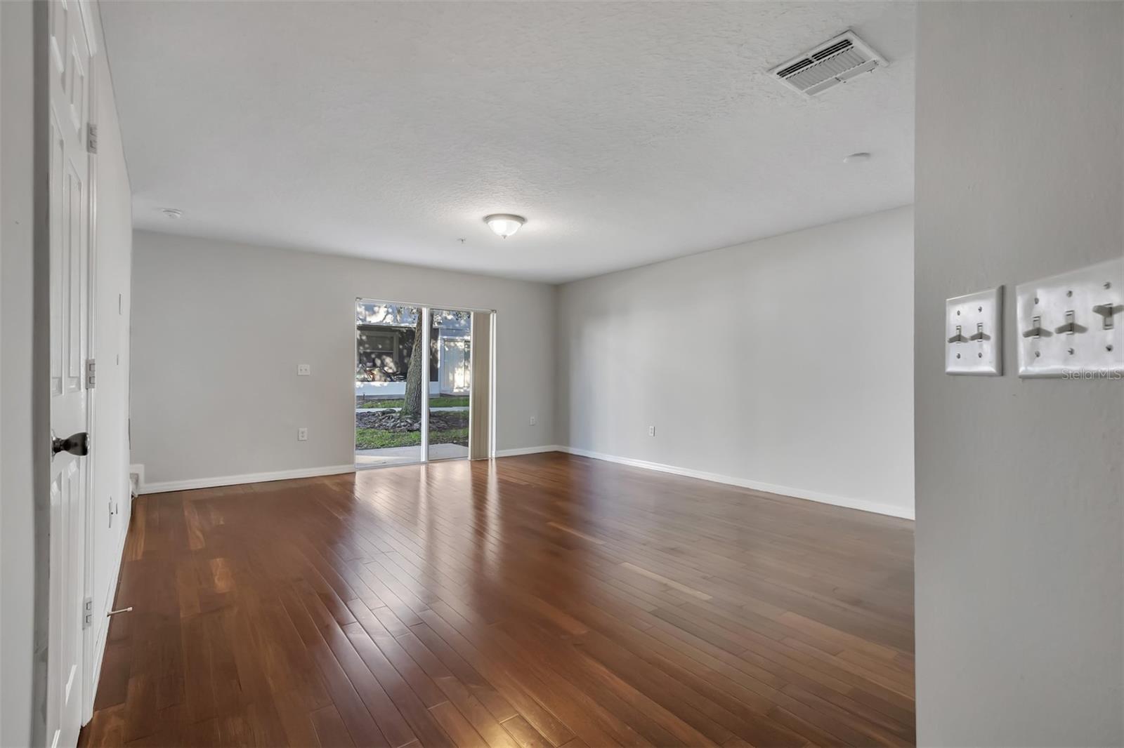 116 PHILADELPHIA WAY