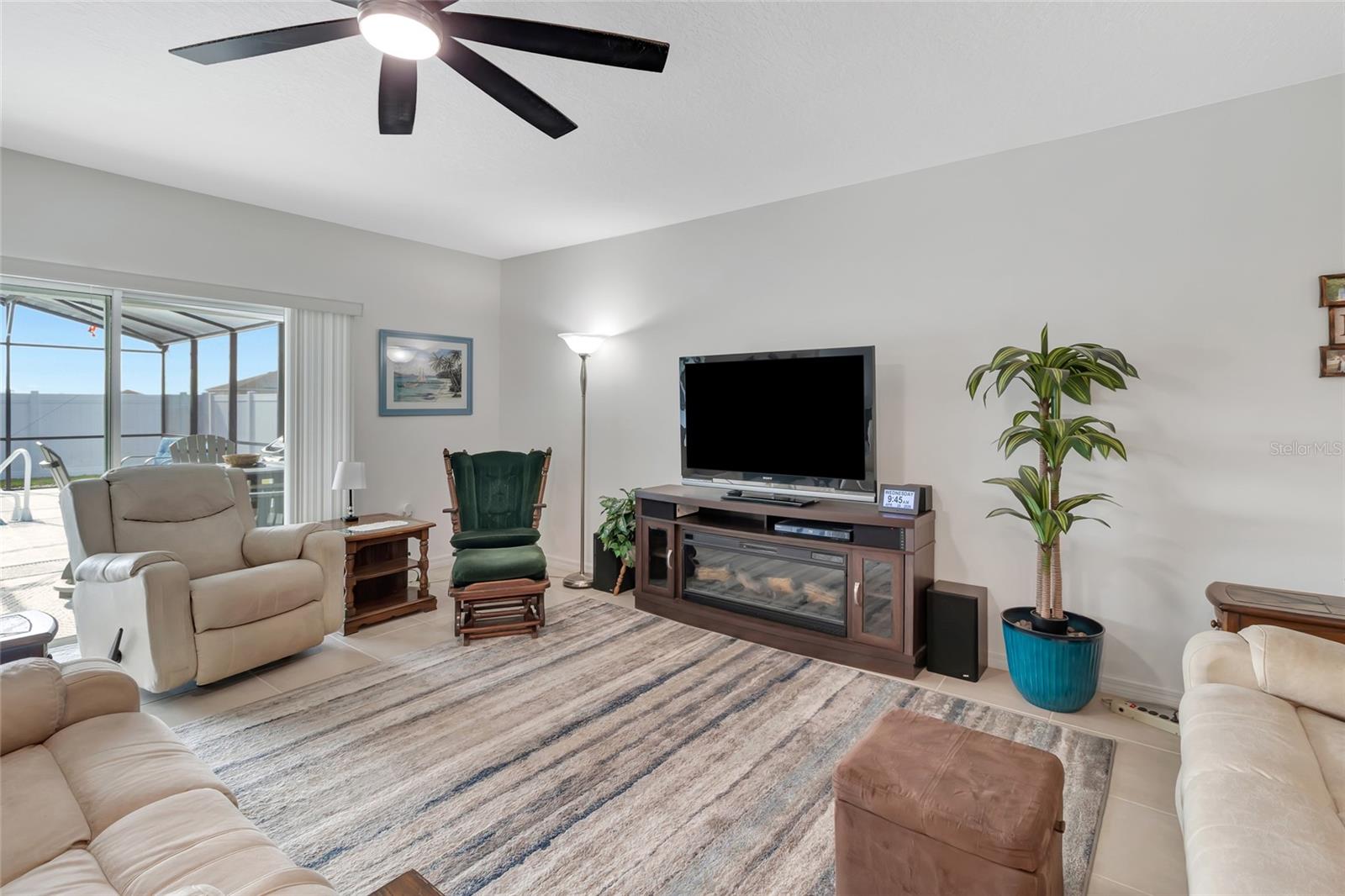 PARKSIDE AT ESTATES - Residential