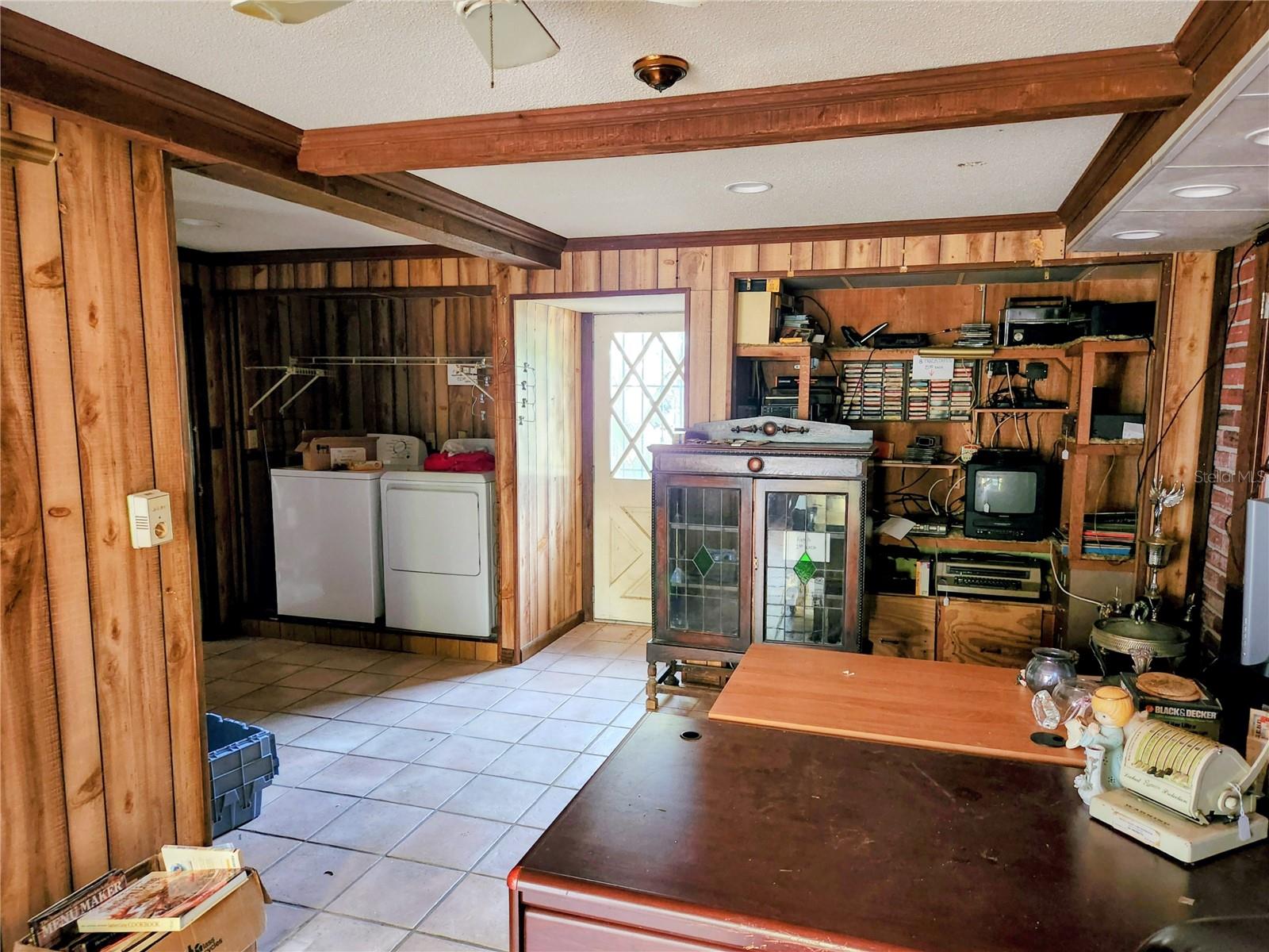 SOUTH VENICE - Residential