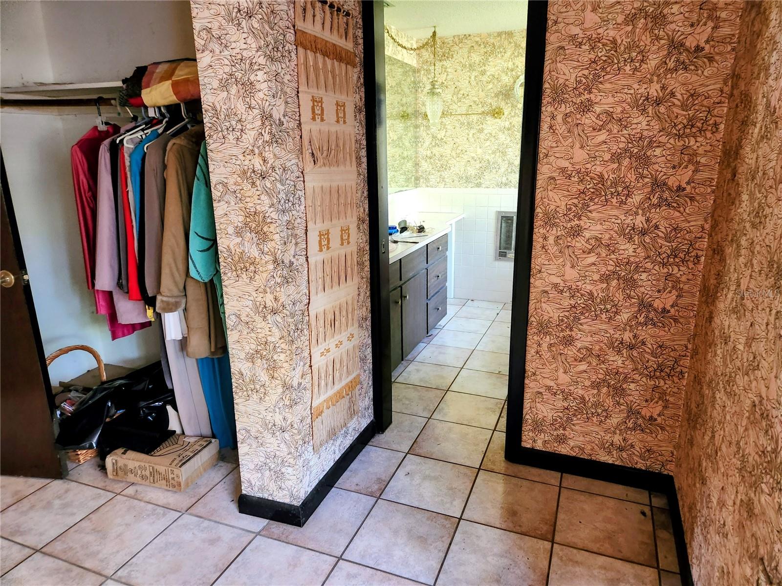 SOUTH VENICE - Residential