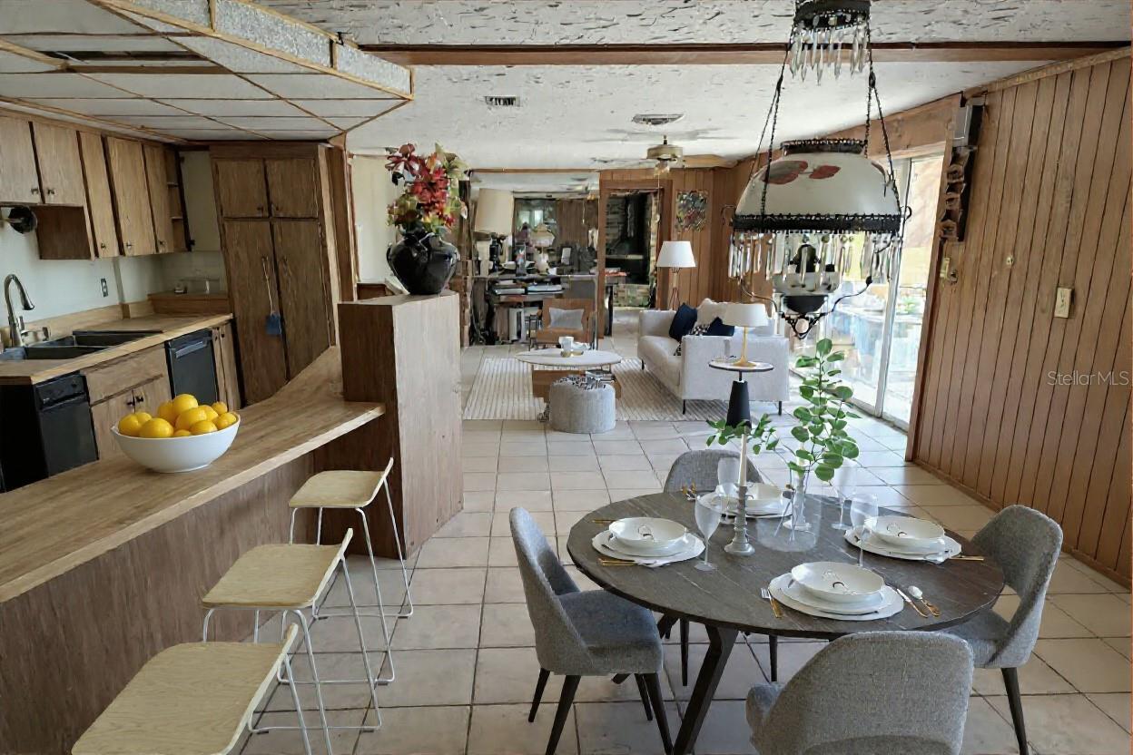 SOUTH VENICE - Residential