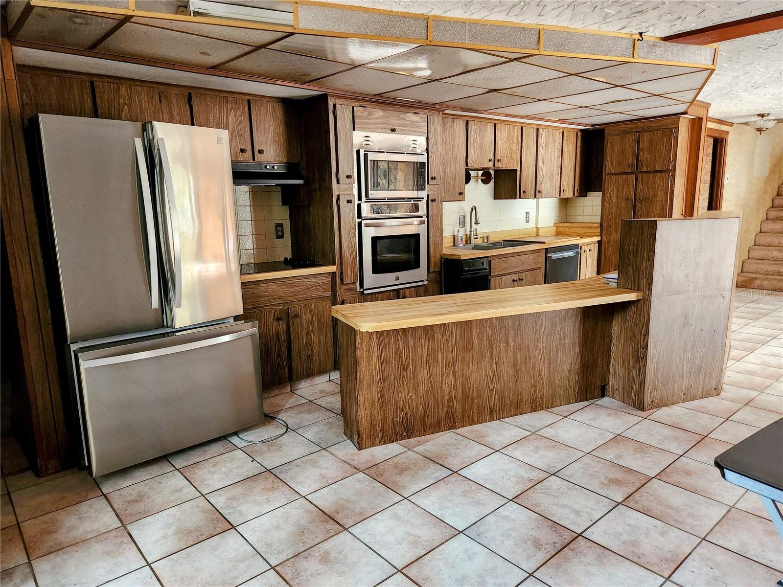 SOUTH VENICE - Residential