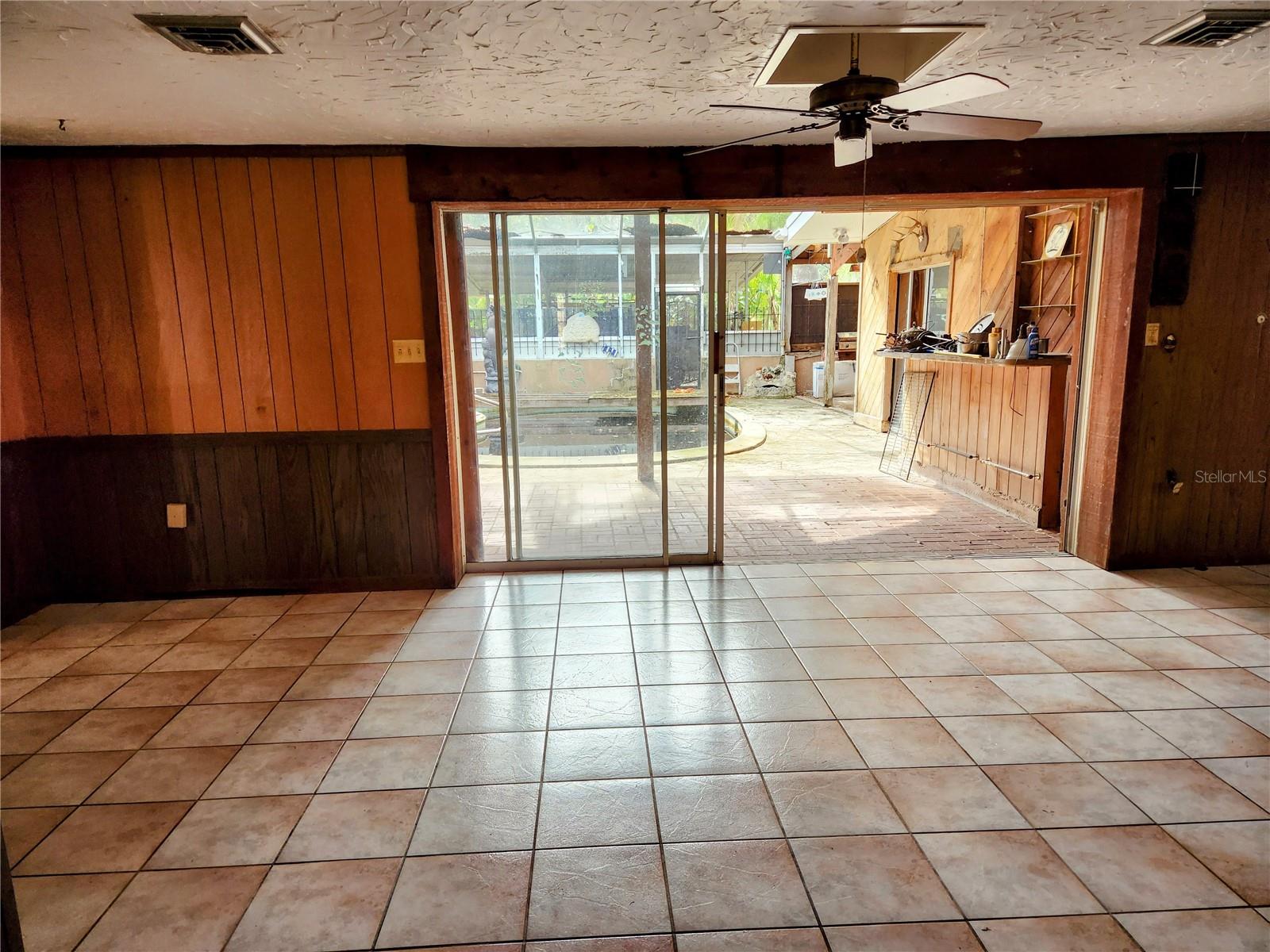 SOUTH VENICE - Residential