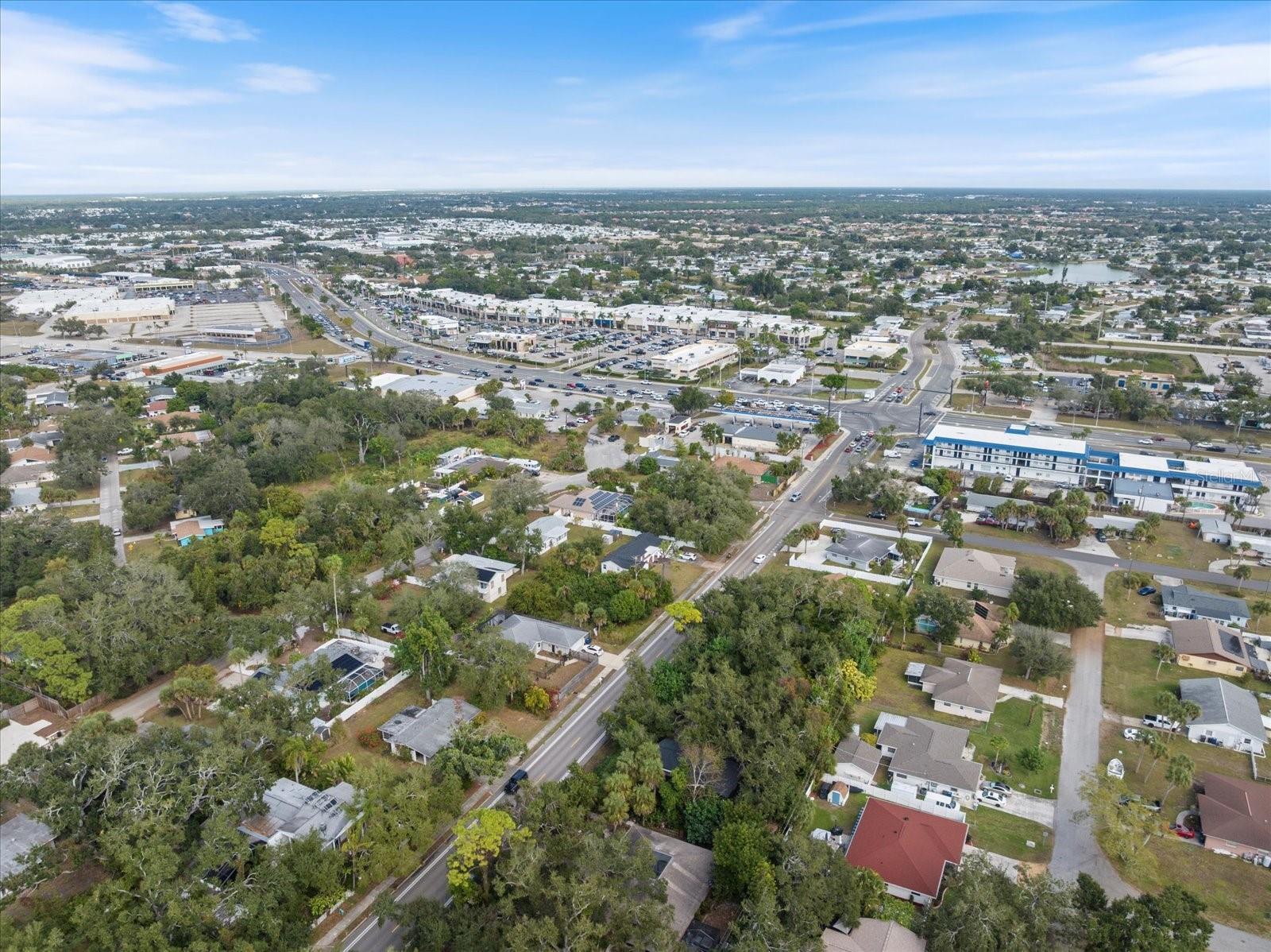 SOUTH VENICE - Residential