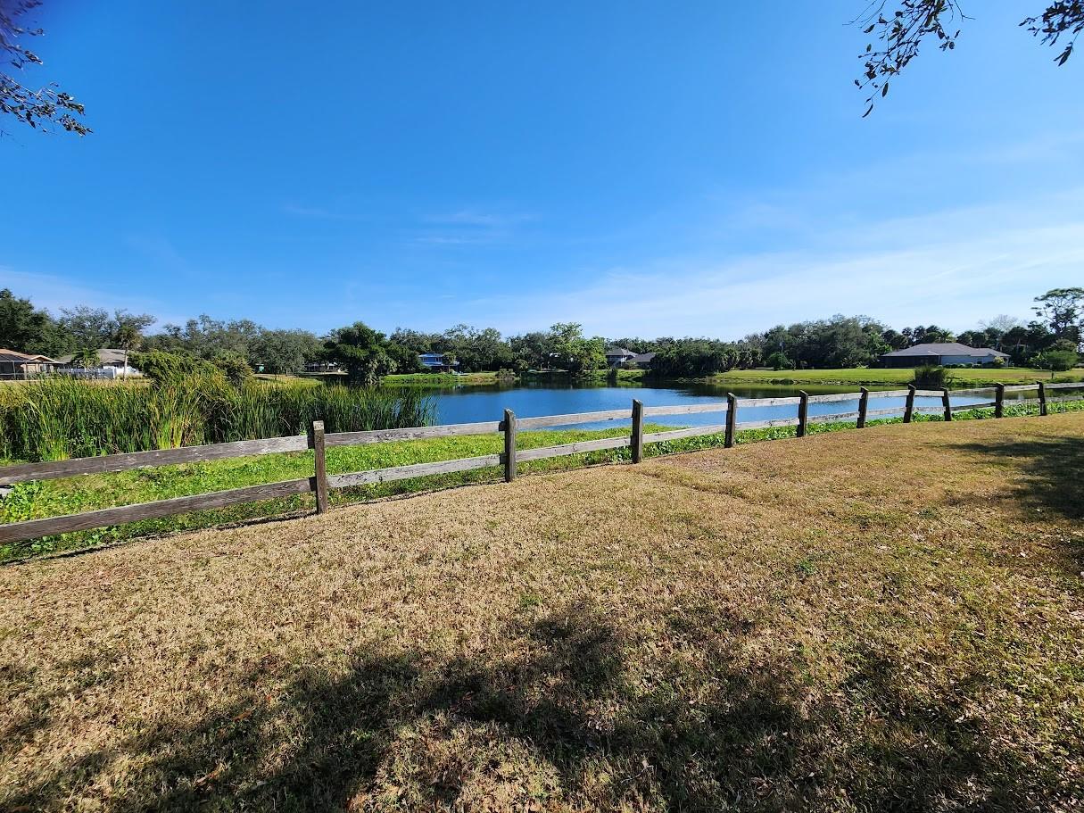 SOUTH VENICE - Residential