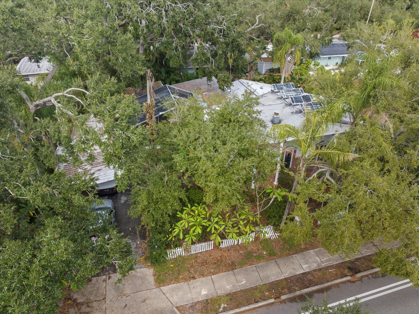 SOUTH VENICE - Residential