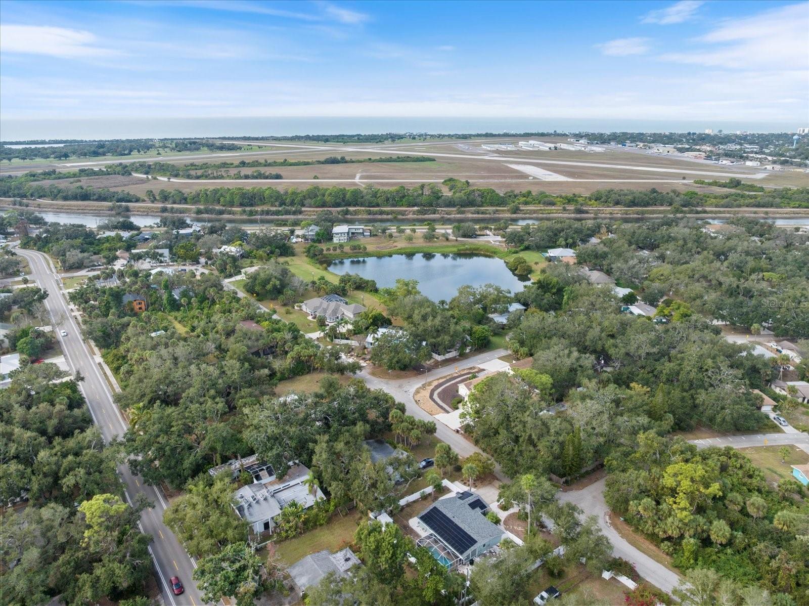 SOUTH VENICE - Residential