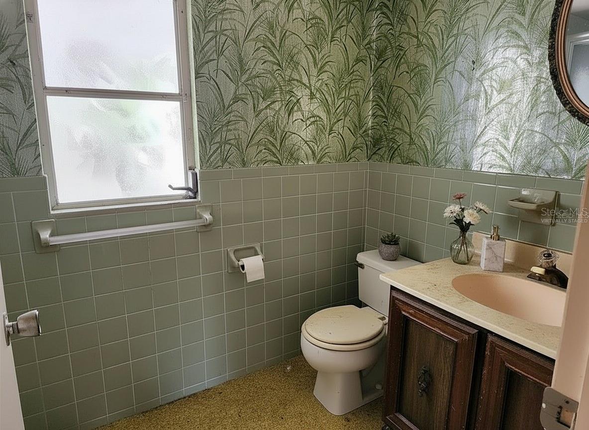 SOUTH VENICE - Residential