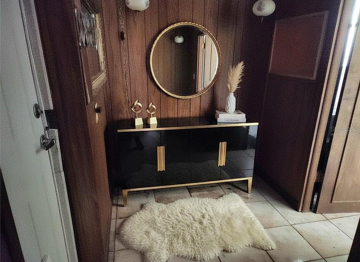 SOUTH VENICE - Residential