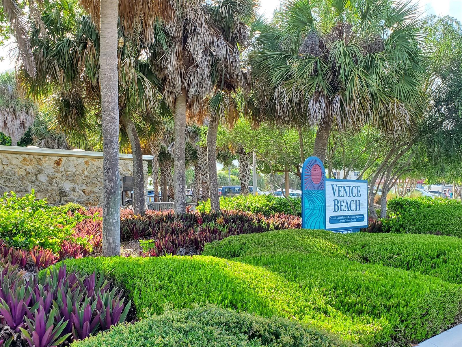 SOUTH VENICE - Residential