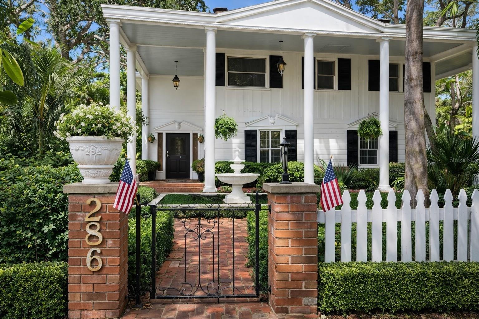 SOUTH VENICE - Residential